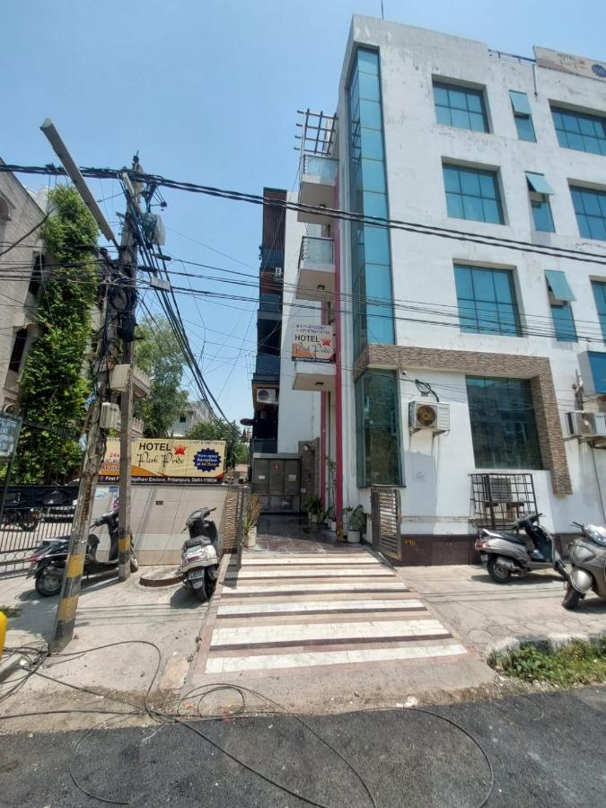 Hotel Park Pride Pitampura New Delhi, Couple Friendly Buitenkant foto
