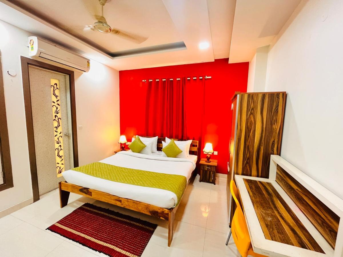 Hotel Park Pride Pitampura New Delhi, Couple Friendly Buitenkant foto