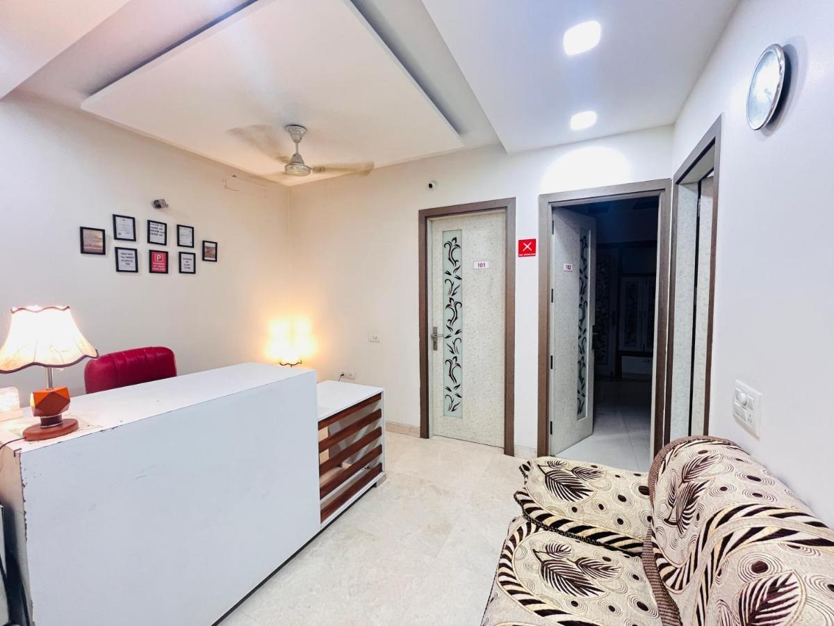 Hotel Park Pride Pitampura New Delhi, Couple Friendly Buitenkant foto