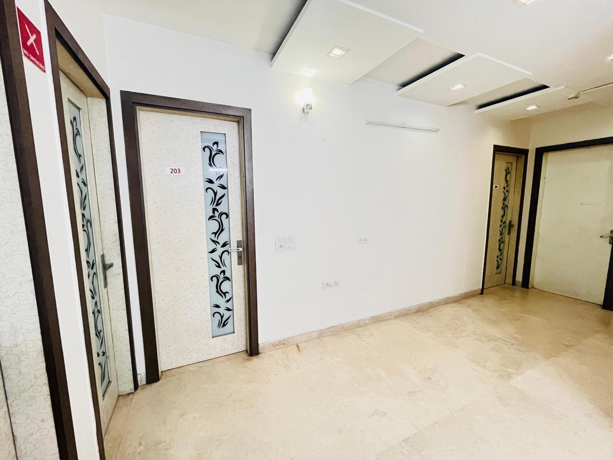 Hotel Park Pride Pitampura New Delhi, Couple Friendly Buitenkant foto